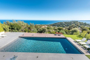 Vue panoramique sur la baie de St Tropez, Les Issambres